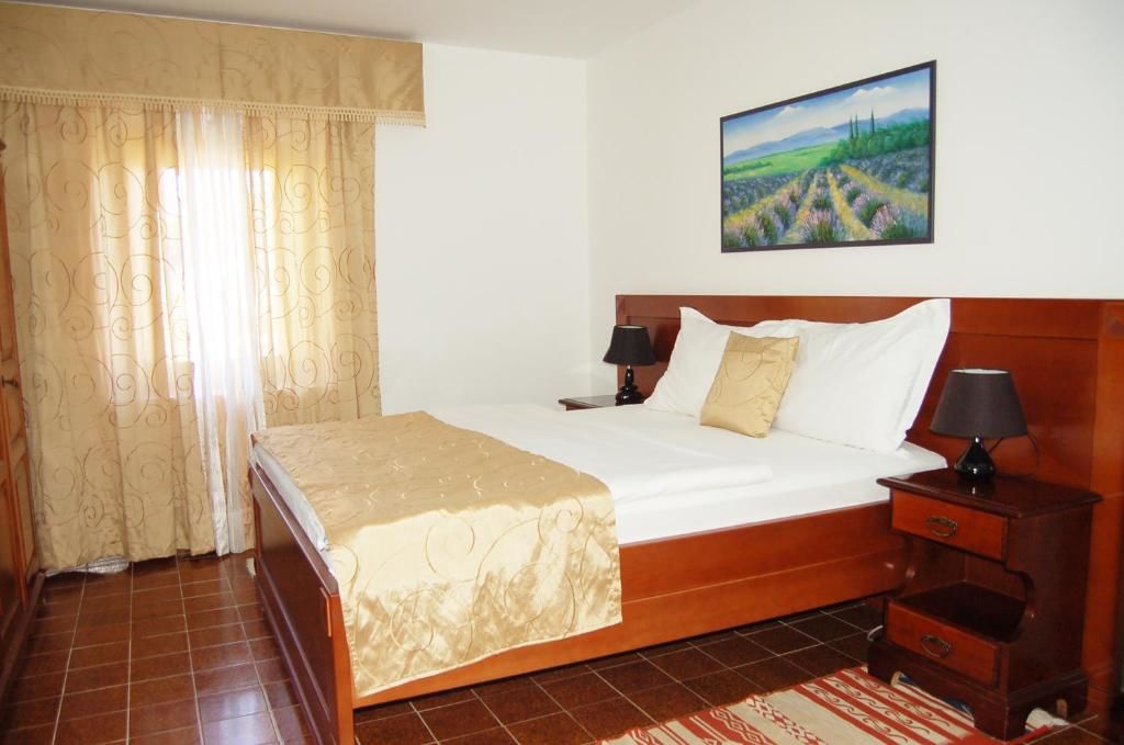 Отель Hotel Palata Venezia Улцинь