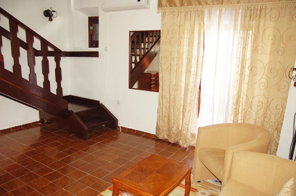 Отель Hotel Palata Venezia Улцинь