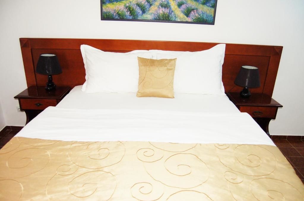 Отель Hotel Palata Venezia Улцинь