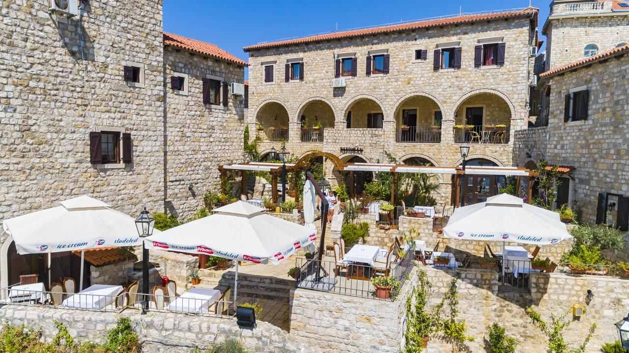 Отель Hotel Palata Venezia Улцинь