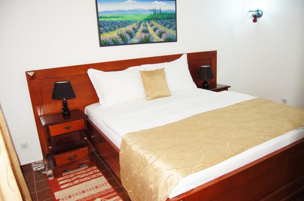 Отель Hotel Palata Venezia Улцинь