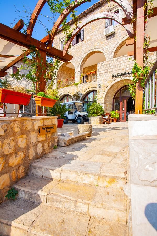 Отель Hotel Palata Venezia Улцинь-25