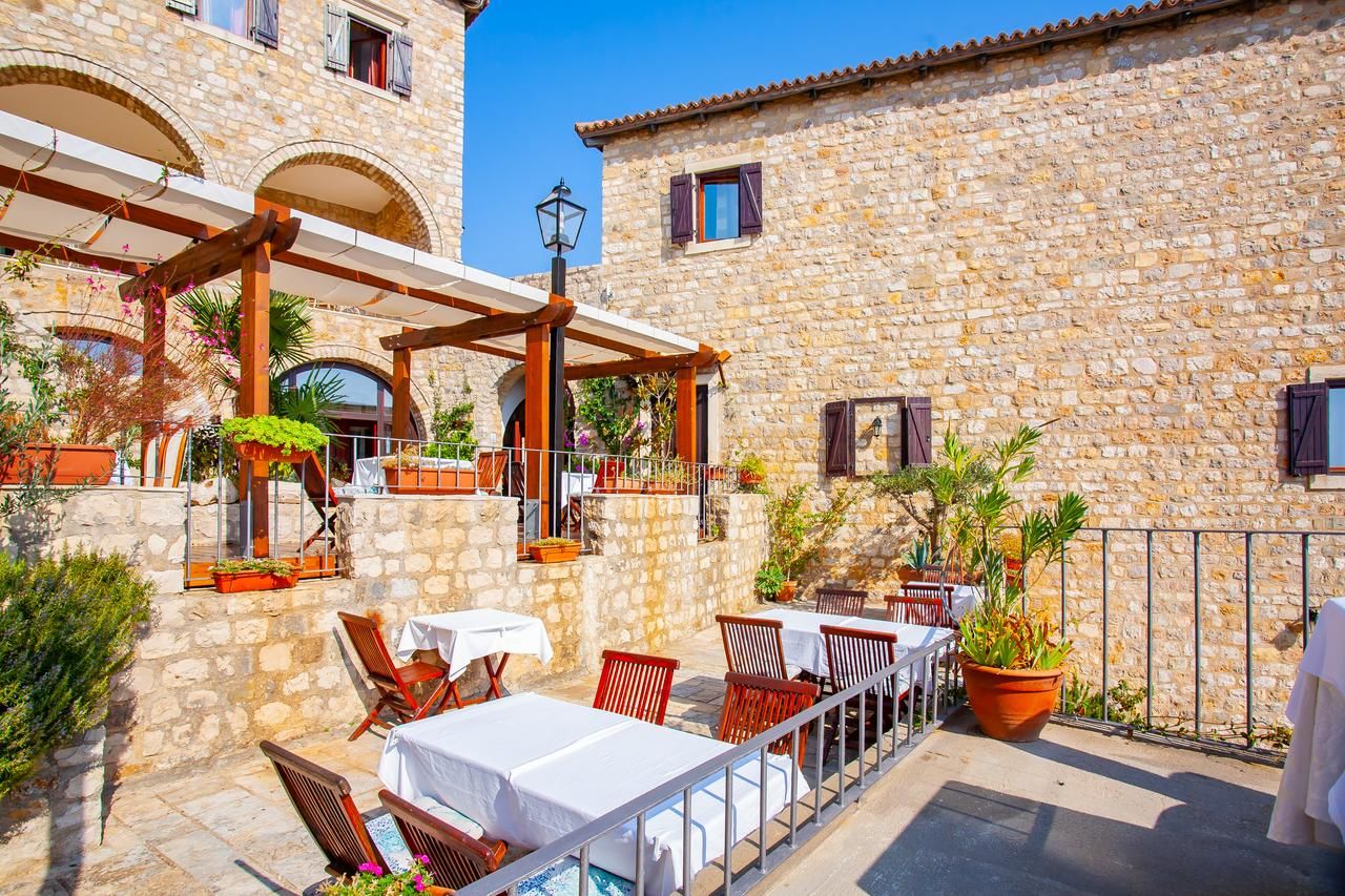 Отель Hotel Palata Venezia Улцинь-26