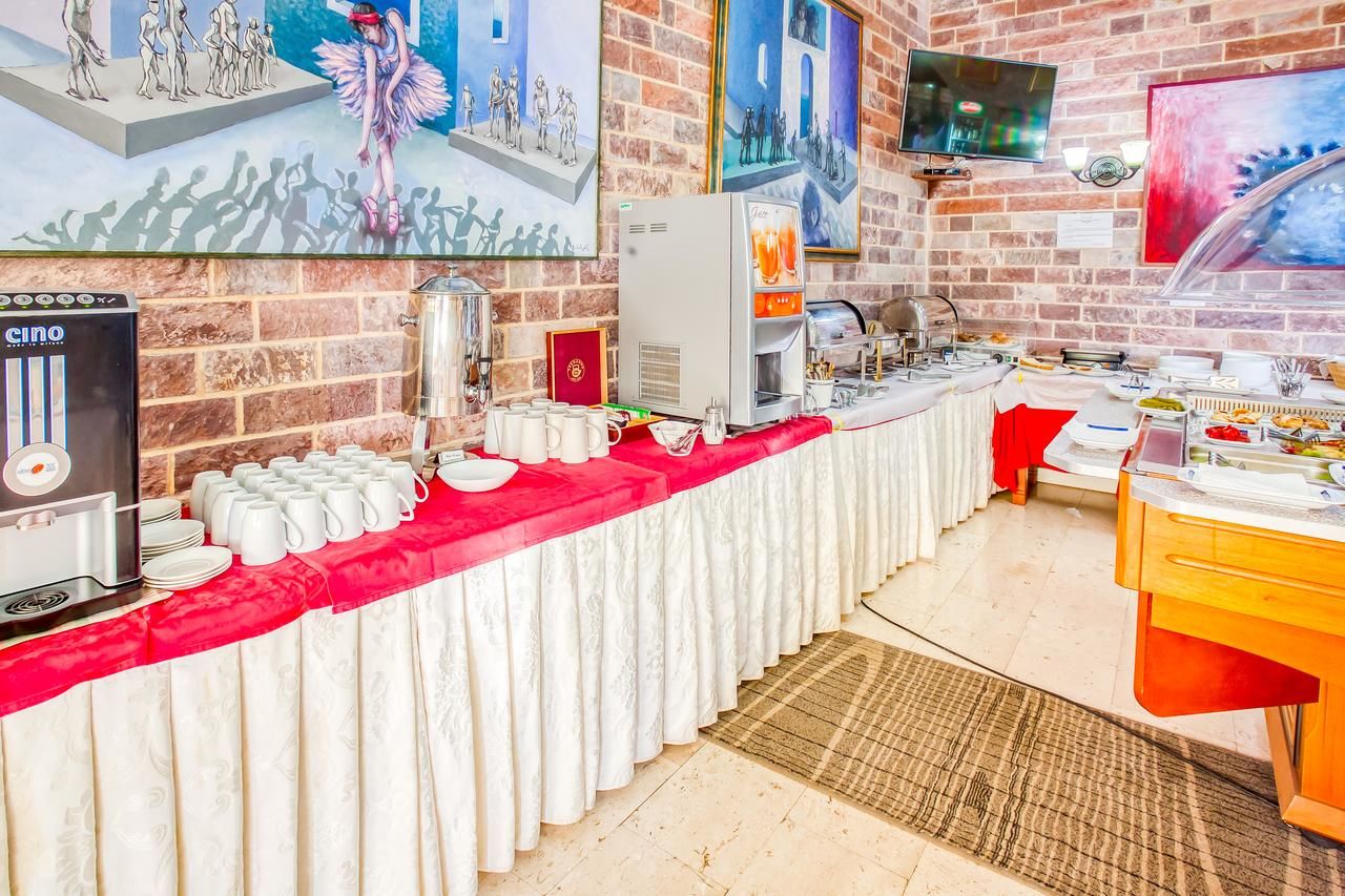 Отель Hotel Palata Venezia Улцинь-32