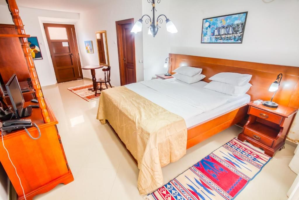 Отель Hotel Palata Venezia Улцинь