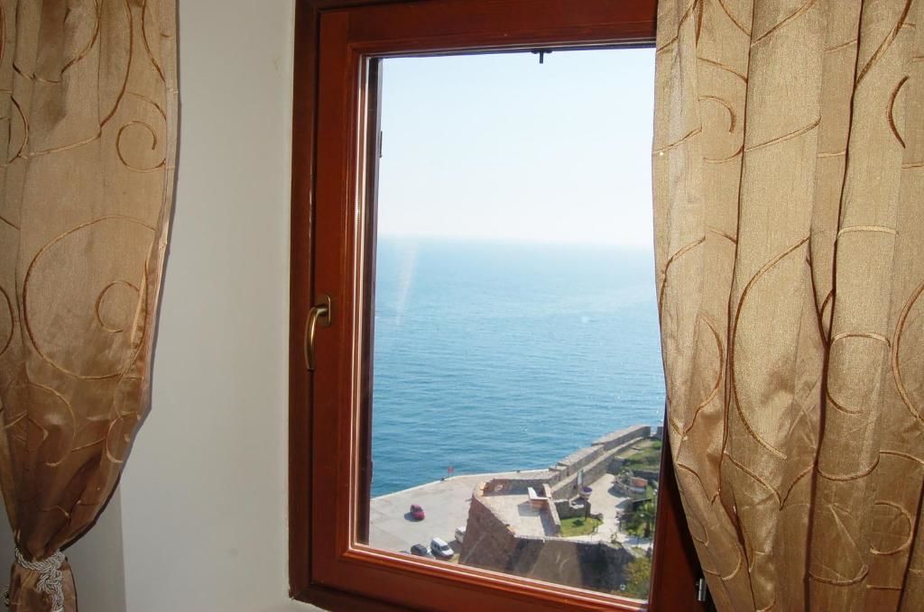 Отель Hotel Palata Venezia Улцинь