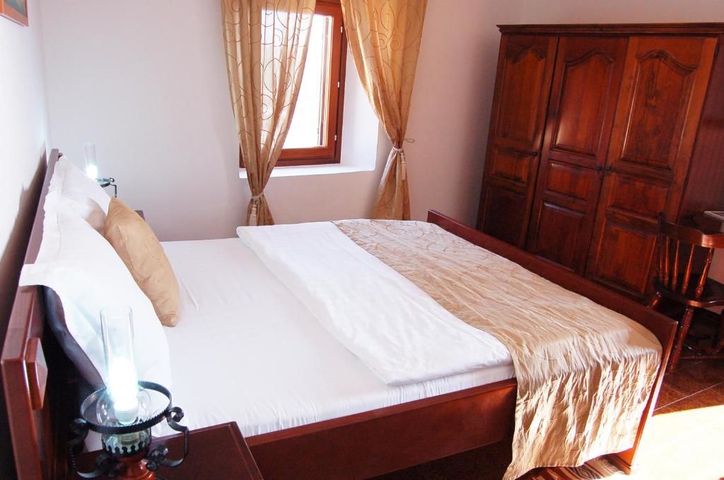 Отель Hotel Palata Venezia Улцинь