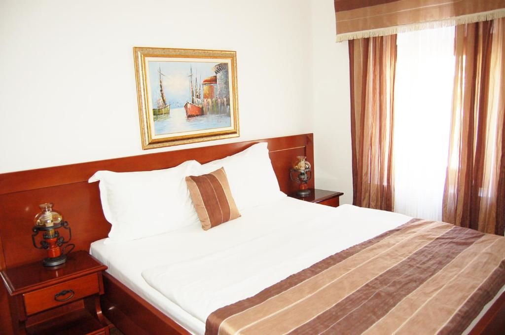 Отель Hotel Palata Venezia Улцинь-79