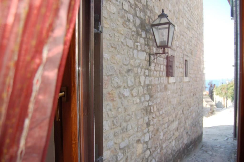 Отель Hotel Palata Venezia Улцинь-85