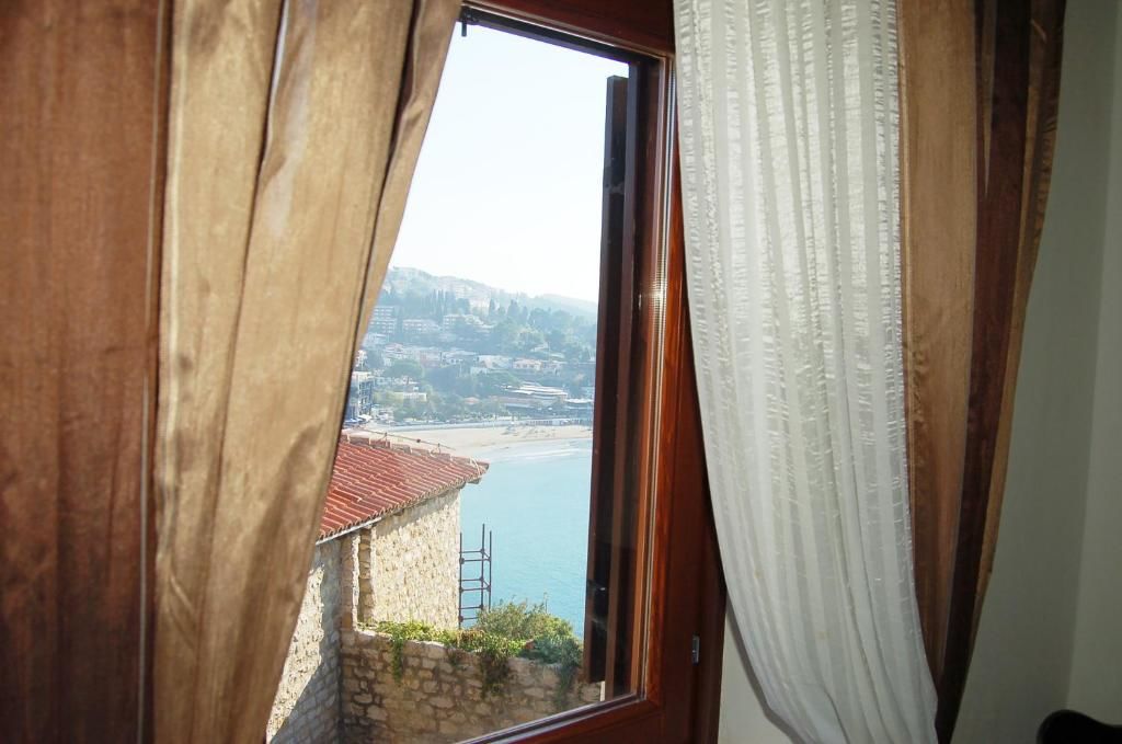 Отель Hotel Palata Venezia Улцинь-90