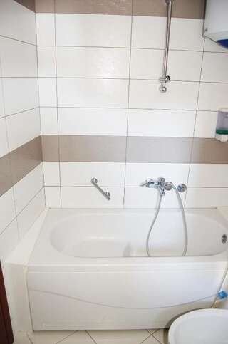 Отель Hotel Palata Venezia Улцинь Апартаменты с 2 спальнями и балконом-32