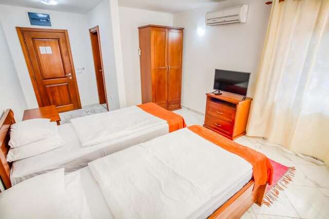 Отель Hotel Palata Venezia Улцинь-106