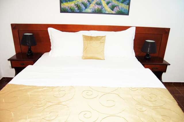 Отель Hotel Palata Venezia Улцинь-143