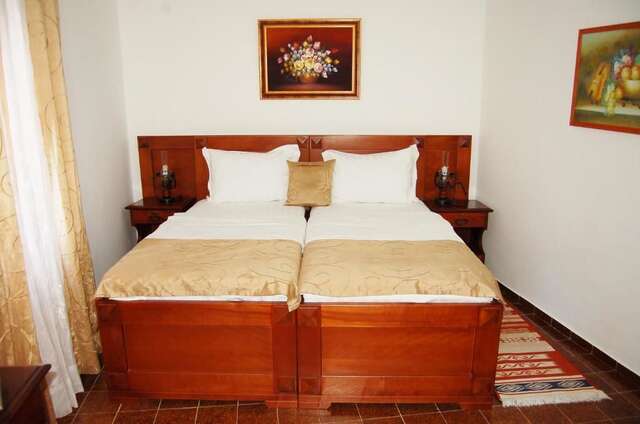 Отель Hotel Palata Venezia Улцинь-145