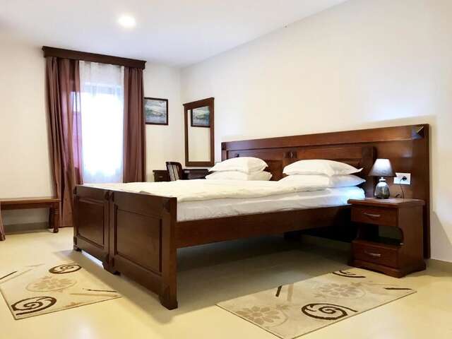 Отель Hotel Palata Venezia Улцинь-185