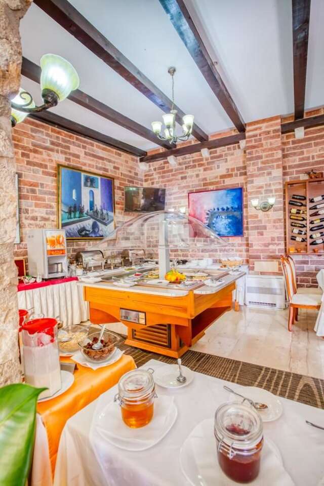 Отель Hotel Palata Venezia Улцинь-30