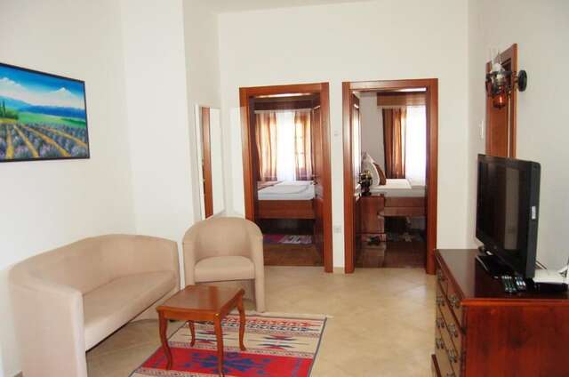 Отель Hotel Palata Venezia Улцинь-95